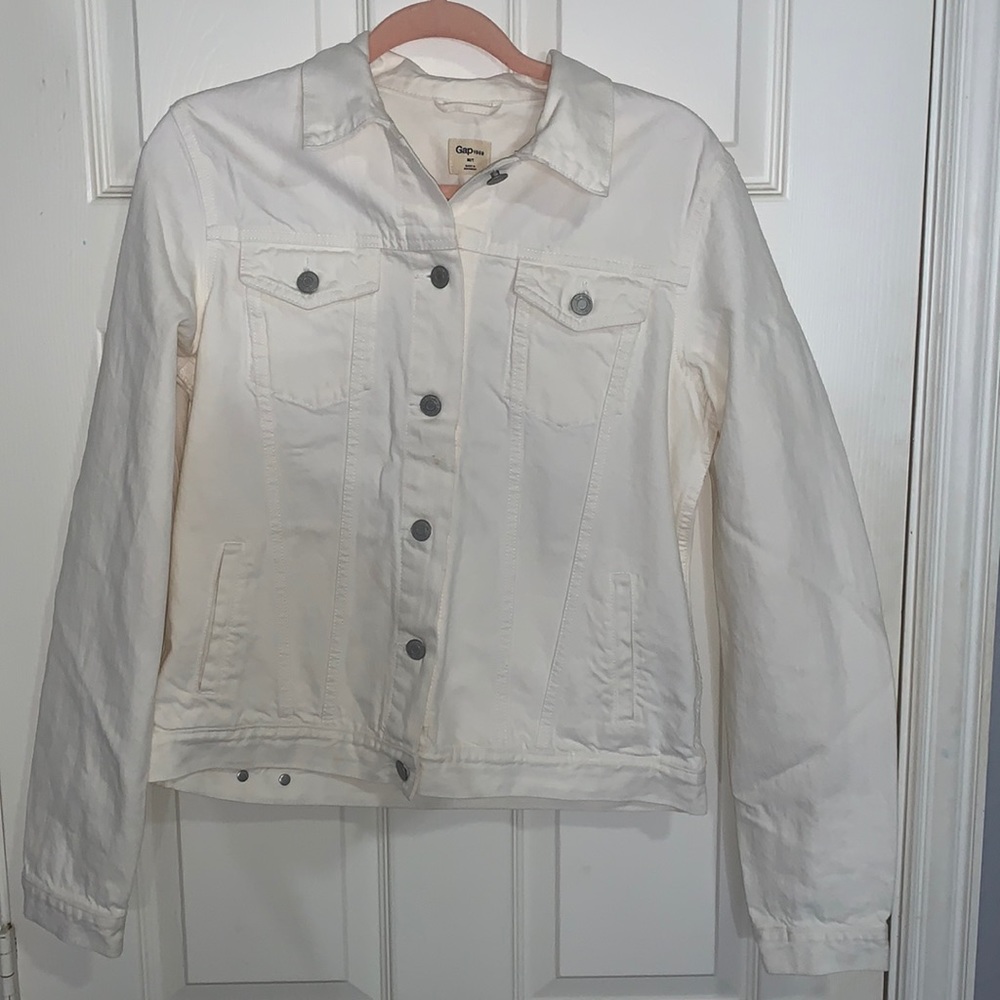 gap white jean jacket